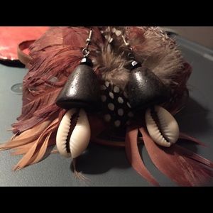 Wood and cowrie earrings